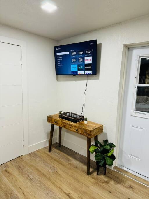 Miami Studio Near Airport/Beach Екстер'єр фото